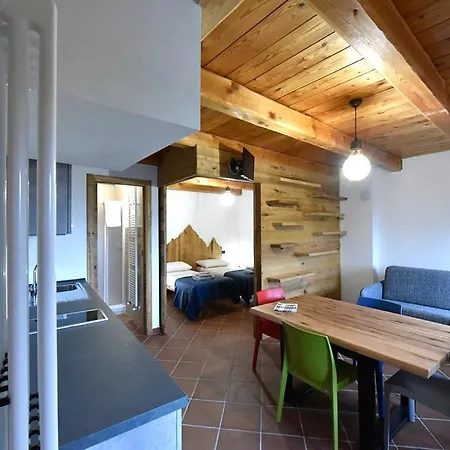 דירה Altestanzeostana Ostana